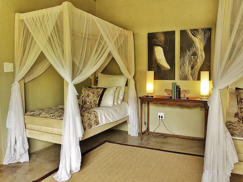 Kambaku River Sands Hotel Hoedspruit Buitenkant foto