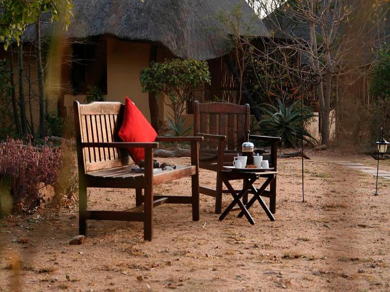 Kambaku River Sands Hotel Hoedspruit Buitenkant foto